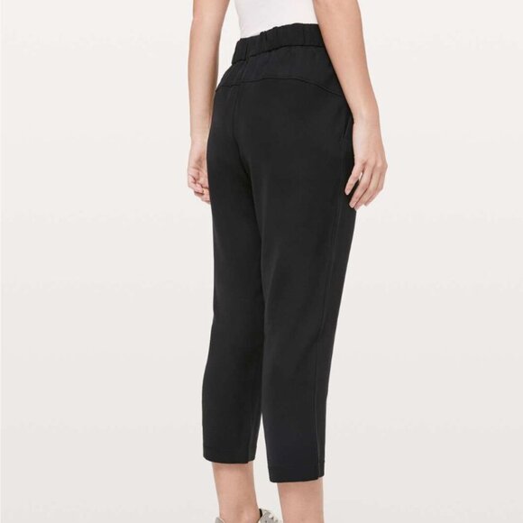 Lululemon Pants Womens 2 On The Fly Crop Woven 23" Black Drawstring Pockets - Picture 2 of 6
